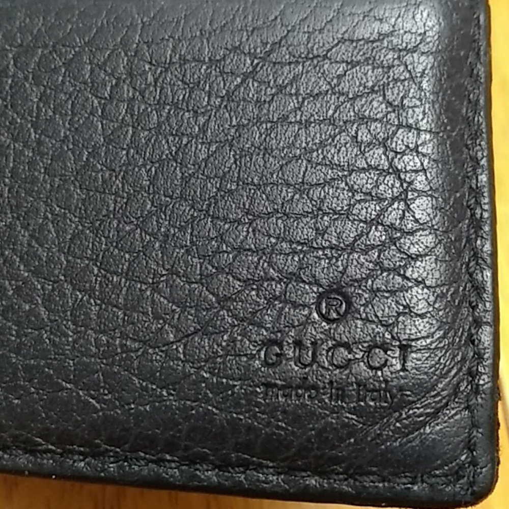 Authentic Gucci Wallet - Picture 3 of 4